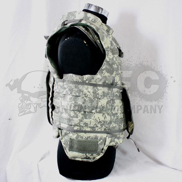 UFC-CD-078ACU3sr.jpg