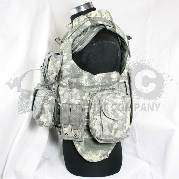 UFC-CD-078ACUS4sr.jpg